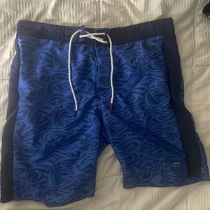 Vineyard vines men’s board shorts